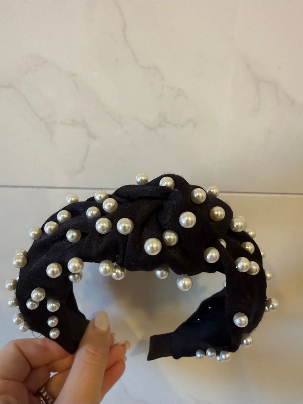 Black Pearl-Embellished Knotted Headband - Unbranded - Picture 2 of 5